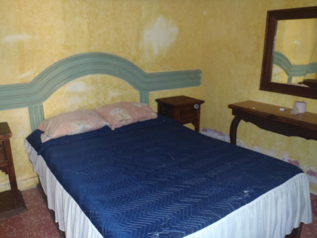 Hotel Casa De Huespedes Hidalgo Теуакан Экстерьер фото